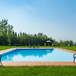 Villa Tenuta Di Pratello 24, Emma *